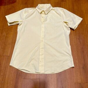 Lululemon Men’s Airing Easy Short-Sleeve Shirt, Pale Yellow, Size Large